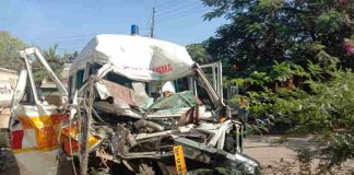 accident-to-ambulance-on-solapur-pune-national-highwaythree-people-were-killed-on-the-spot