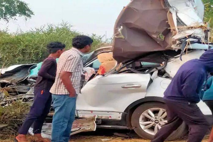 four-died-in-car-accident-chandrapur-birthday party