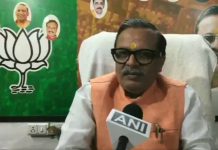 bjp-leader- vineet agarwal sharada-gave-unique-slogan-on-republic-day-said-we-two-our-five-ask-people-to-take-resolve-