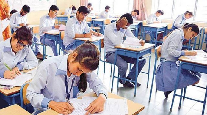 hsc-ssc-board-exams-2022-dates-in-maharashtra-education-minister-varsha-gaikwad-announced-news-update
