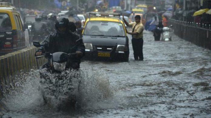 mumbai-rainfall-warning-meteorological-department-issue-red-alert-in-mumbai-till-friday-mumbai-news-update-today
