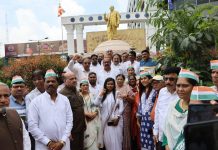 The aid announced by the government is very meager, the grand alliance government has rubbed salt in the wounds of farmers: Harshvardhan Sapkal.