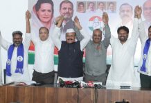Congress and Vanchit Aghadi have formed an alliance for the Mumbai Municipal Corporation elections; Vanchit will contest 62 seats; decisions regarding other municipal corporations will be taken at the local level.