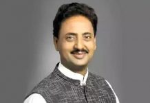Rahul Bondre's entry into the BJP finally cancelled after a call from Rahul Gandhi.