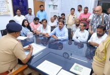 Register cases against the Mumbai Police for forcibly rounding up tribal students: Naseem Khan